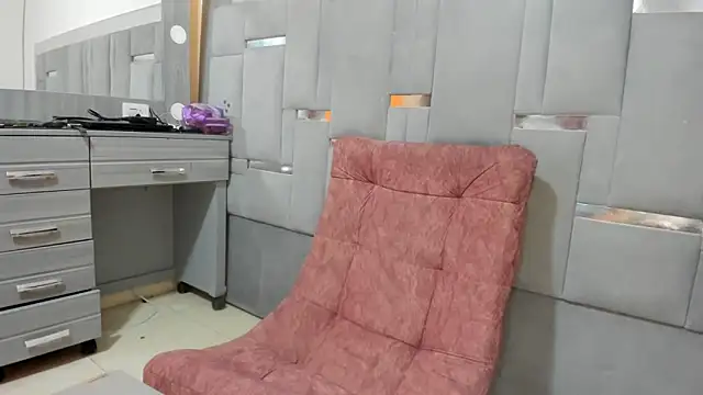 cuteboybigcock- online show from 02-10-25, 08:21