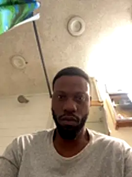 Snapshot of danieldonte chatting on 11-18-25, 12:20 danieldonte online show from 11-18-25, 12:20