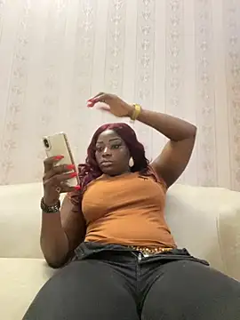 Snapshot of Sweetbootty chatting on 10-29-25, 12:40 Sweetbootty online show from 10-29-25, 12:40