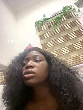 Snapshot of Sweetbootty chatting on 11-17-25, 10:59 Sweetbootty online show from 11-17-25, 10:59