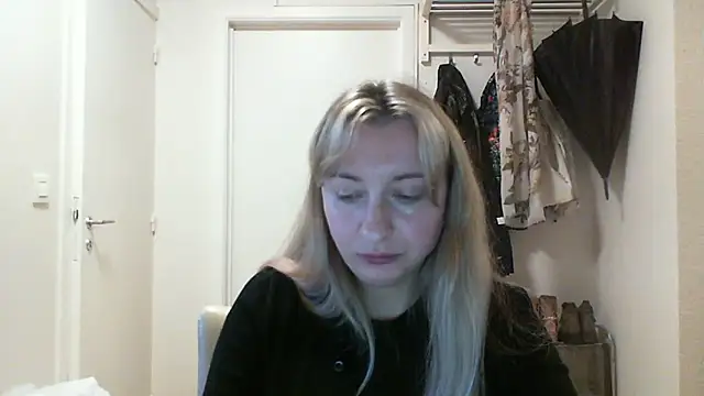 SusanCurt online show from 10-24-25, 09:06