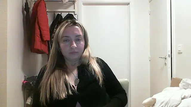 SusanCurt online show from 12-03-25, 08:56