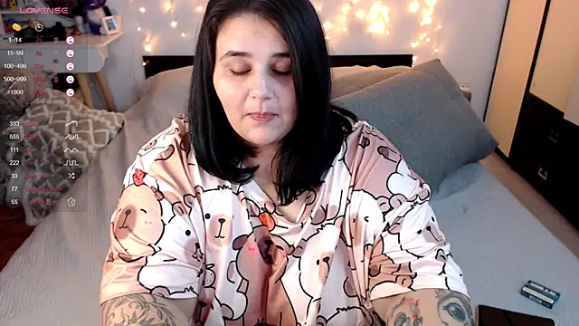 naughtykiss online show from 10-15-25, 04:45