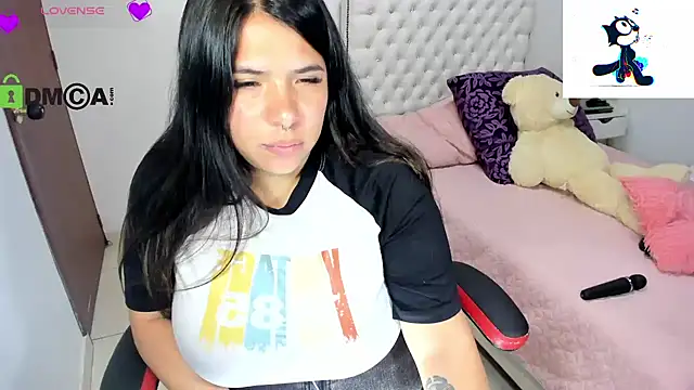 Karlathompson online show from 02-10-25, 04:08