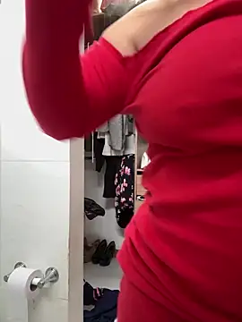 Snapshot of moniquerainx chatting on 02-06-26, 03:04 moniquerainx online show from 02-06-26, 03:04