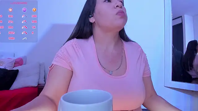 esmeralda milf online show from 01-15-25, 07:23