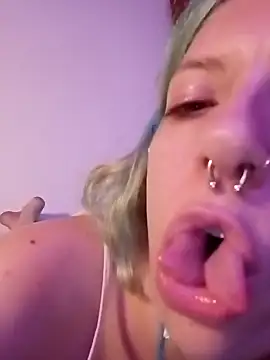 Snapshot of Rabit_Snake chatting on 01-28-25, 05:11 Rabit Snake online show from 01-28-25, 05:11