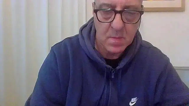 Snapshot of ANONIMO7735 chatting on 01-05-26, 05:27 ANONIMO7735 online show from 01-05-26, 05:27