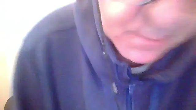 Snapshot of ANONIMO7735 chatting on 01-10-26, 06:37 ANONIMO7735 online show from 01-10-26, 06:37