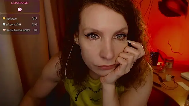 Snapshot of JohansonKatie chatting on 01-10-25, 06:09 JohansonKatie online show from 01-10-25, 06:09