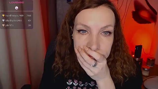 Snapshot of JohansonKatie chatting on 02-11-25, 07:44 JohansonKatie online show from 02-11-25, 07:44