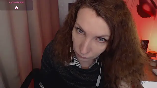 Snapshot of JohansonKatie chatting on 02-13-25, 08:27 JohansonKatie online show from 02-13-25, 08:27