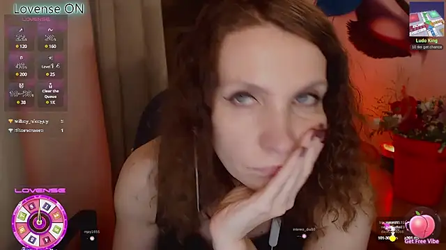 Snapshot of JohansonKatie chatting on 02-22-25, 06:08 JohansonKatie online show from 02-22-25, 06:08