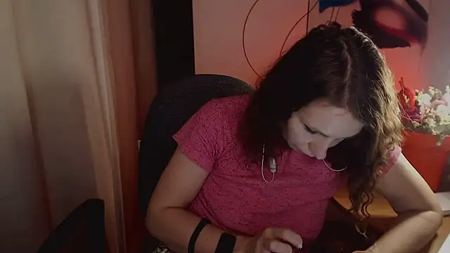 Snapshot of JohansonKatie chatting on 02-23-25, 06:56 JohansonKatie online show from 02-23-25, 06:56