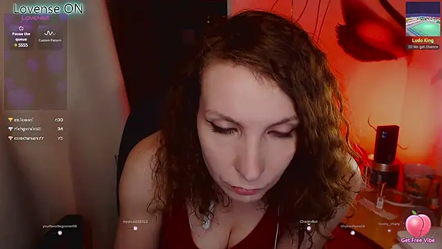 Snapshot of JohansonKatie chatting on 03-08-25, 02:23 JohansonKatie online show from 03-08-25, 02:23