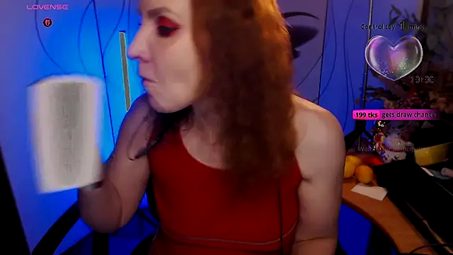 Snapshot of JohansonKatie chatting on 11-20-25, 02:12 JohansonKatie online show from 11-20-25, 02:12