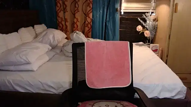 xheavenlytrans online show from 12-01-25, 03:33