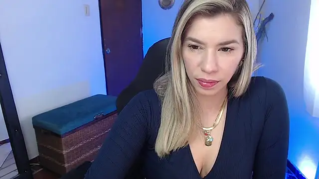 ms sofia x online show from 10-27-25, 05:28