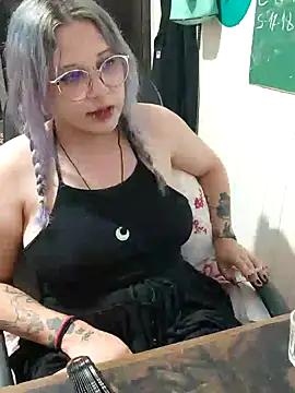Snapshot of ElfGrey chatting on 12-07-24, 05:48 ElfGrey online show from 12-07-24, 05:48