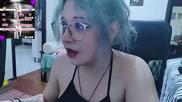Snapshot of ElfGrey chatting on 10-05-25, 04:11 ElfGrey online show from 10-05-25, 04:11