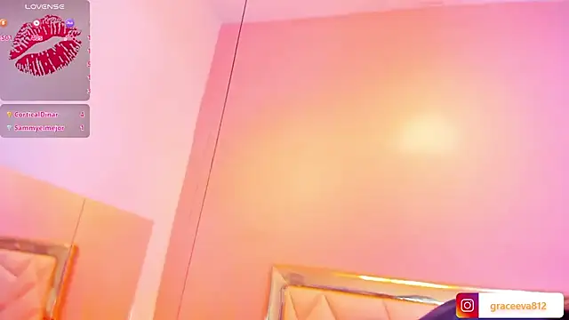 Snapshot of Eva_Grace_ chatting on 10-20-25, 01:39 Eva Grace online show from 10-20-25, 01:39