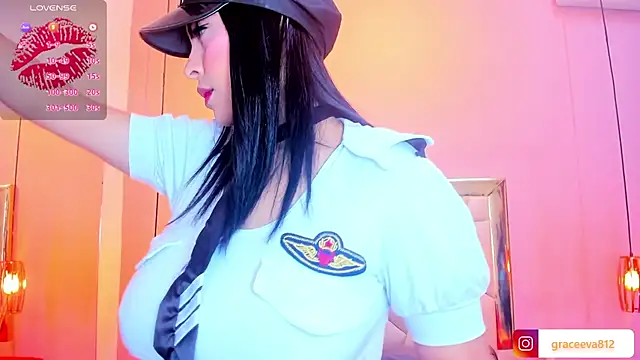 Snapshot of Eva_Grace_ chatting on 11-10-25, 02:10 Eva Grace online show from 11-10-25, 02:10