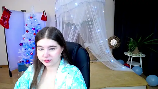NicoleFoxery online show from 12-27-24, 06:20