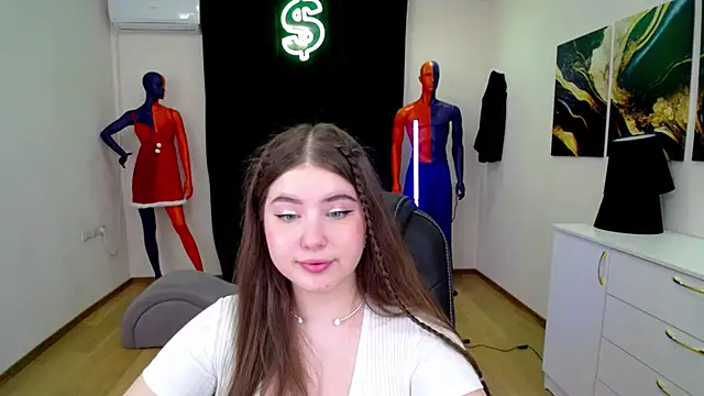 NicoleFoxery online show from 01-18-25, 06:21
