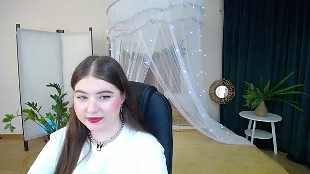 NicoleFoxery online show from 01-21-25, 06:23