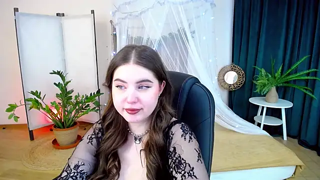 NicoleFoxery online show from 01-24-25, 09:28