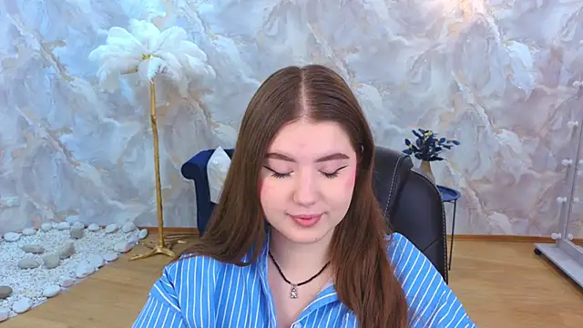 Snapshot of NicoleFoxery chatting on 12-05-25, 06:26 NicoleFoxery online show from 12-05-25, 06:26