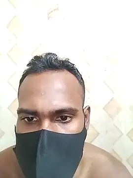 Snapshot of naxus@xh chatting on 10-19-25, 05:41 naxusxh online show from 10-19-25, 05:41