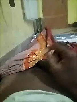 Snapshot of naxus@xh chatting on 11-19-25, 07:03 naxusxh online show from 11-19-25, 07:03