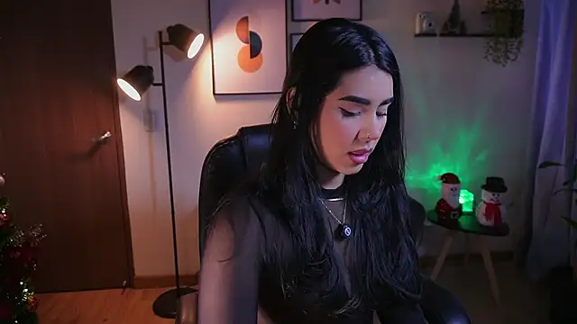 Isabella dior online show from 12-05-25, 03:09