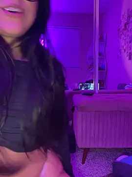 Evie-Luna online show from 01-27-25, 02:20