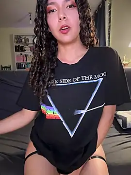 marylr2 online show from 12-18-24, 04:20