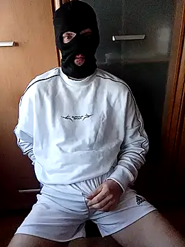 MlodyDres online show from 02-20-25, 06:39