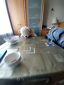 MlodyDres online show from 10-25-25, 06:43