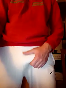 MlodyDres online show from 10-28-25, 05:37