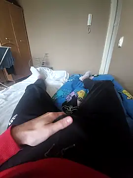 MlodyDres online show from 11-02-25, 09:44