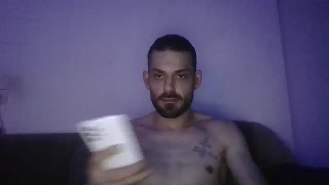 Snapshot of Renne6666 chatting on 02-13-25, 07:21 Renne6666 online show from 02-13-25, 07:21