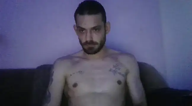 Snapshot of Renne6666 chatting on 02-14-25, 04:09 Renne6666 online show from 02-14-25, 04:09