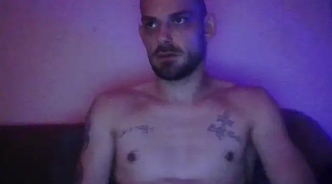 Snapshot of Renne6666 chatting on 02-19-25, 11:57 Renne6666 online show from 02-19-25, 11:57