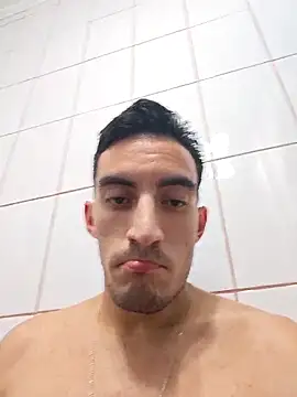 Snapshot of TommyMomentum chatting on 11-20-25, 04:34 TommyMomentum online show from 11-20-25, 04:34