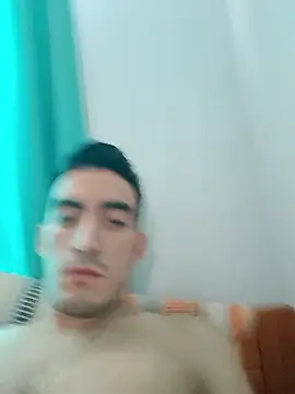 Snapshot of TommyMomentum chatting on 01-10-26, 02:08 TommyMomentum online show from 01-10-26, 02:08