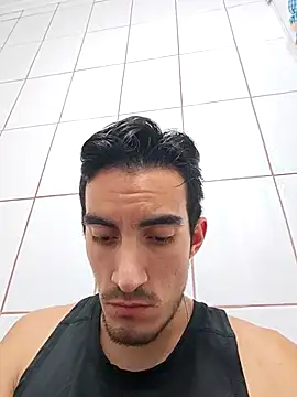 Snapshot of TommyMomentum chatting on 02-21-26, 04:35 TommyMomentum online show from 02-21-26, 04:35