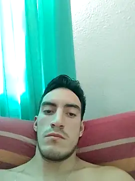 Snapshot of TommyMomentum chatting on 03-12-26, 12:33 TommyMomentum online show from 03-12-26, 12:33