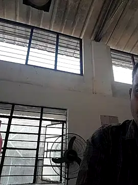 tz143143 online show from 02-27-25, 02:21