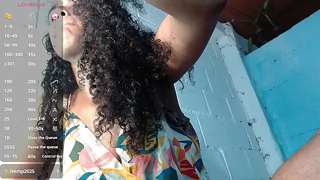 Snapshot of jasminne_ chatting on 10-15-25, 03:23 jasminne online show from 10-15-25, 03:23