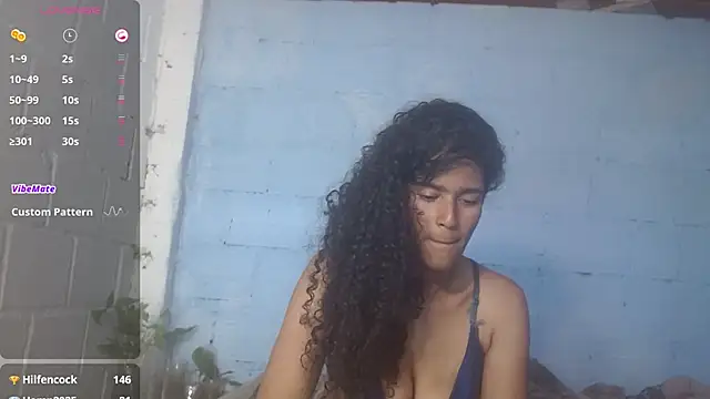 Snapshot of jasminne_ chatting on 10-16-25, 05:58 jasminne online show from 10-16-25, 05:58